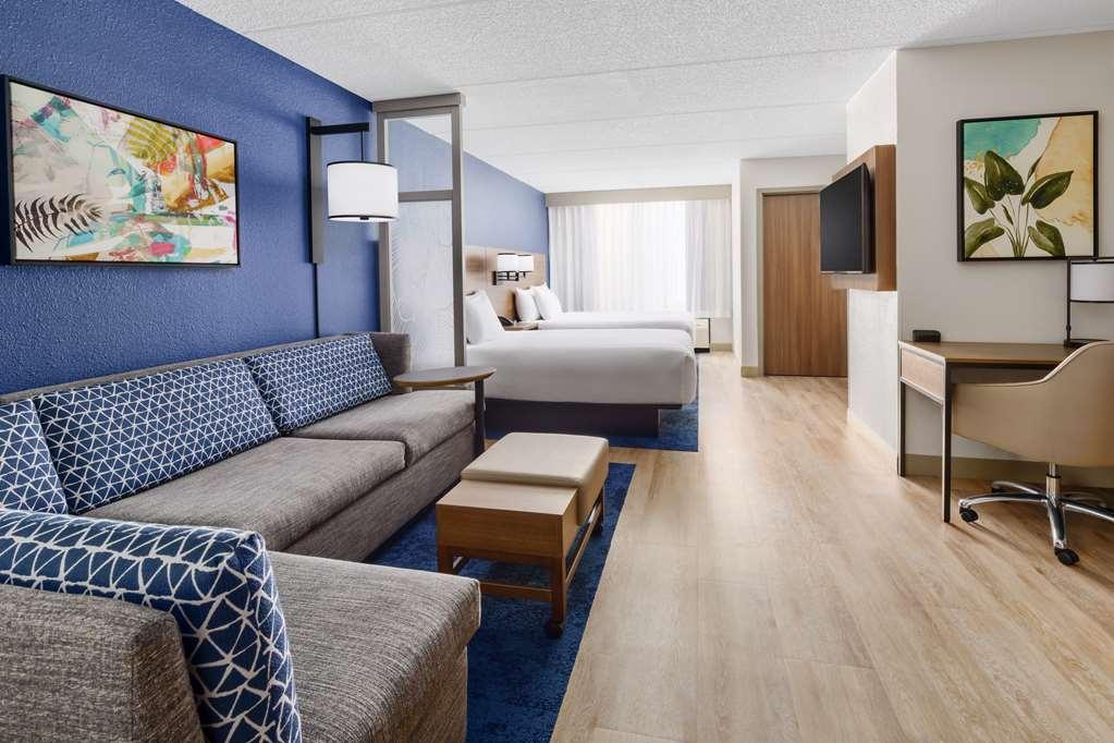 Hyatt Place Across From Universal Orlando Resort Room photo